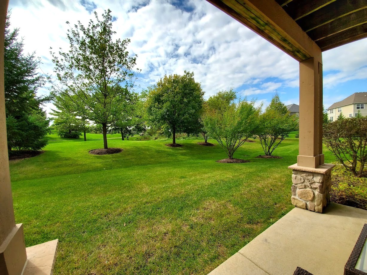 1914 Crenshaw Circle, Vernon Hills, IL 60061