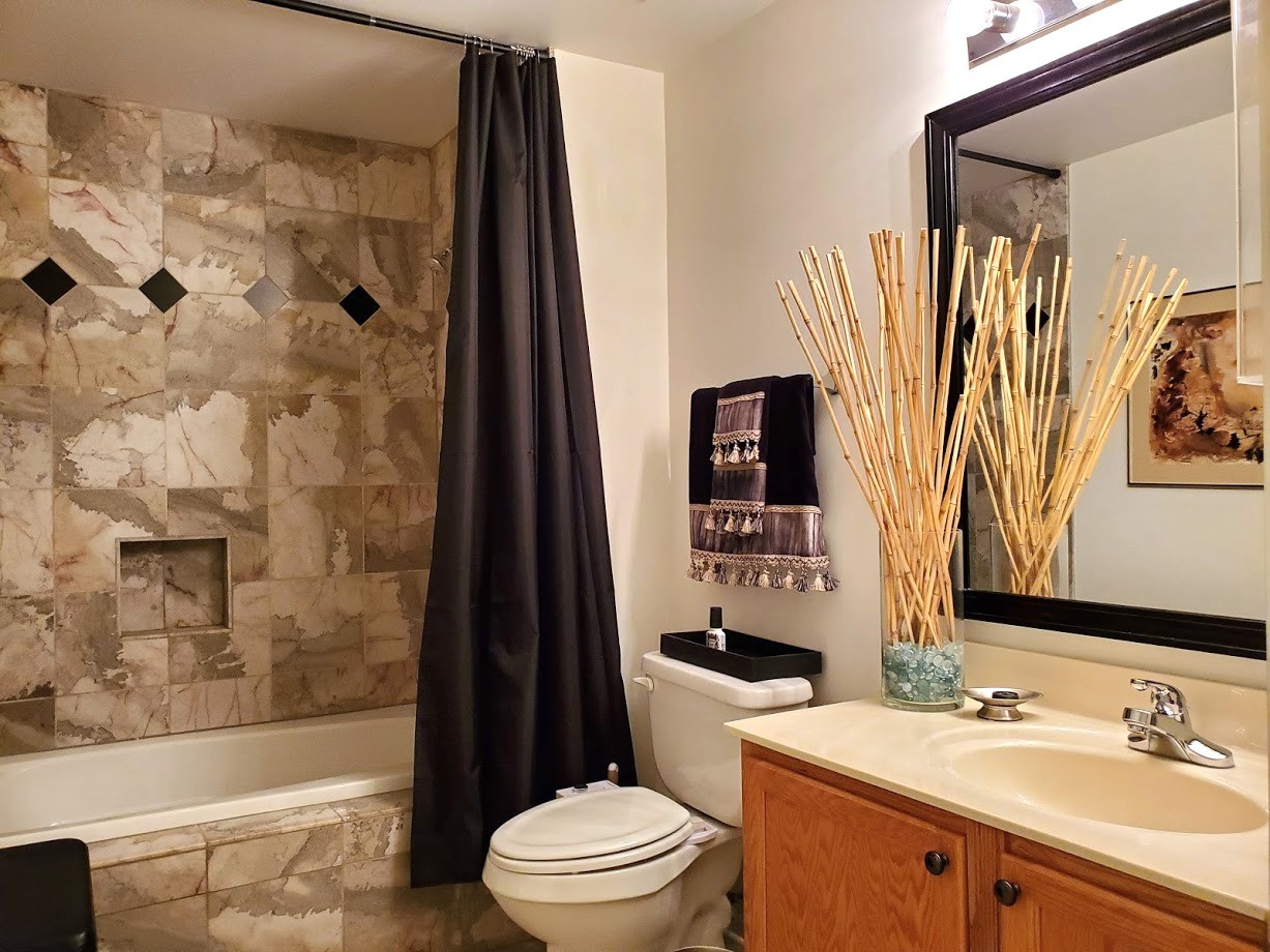 1914 Crenshaw Circle, Vernon Hills, IL 60061