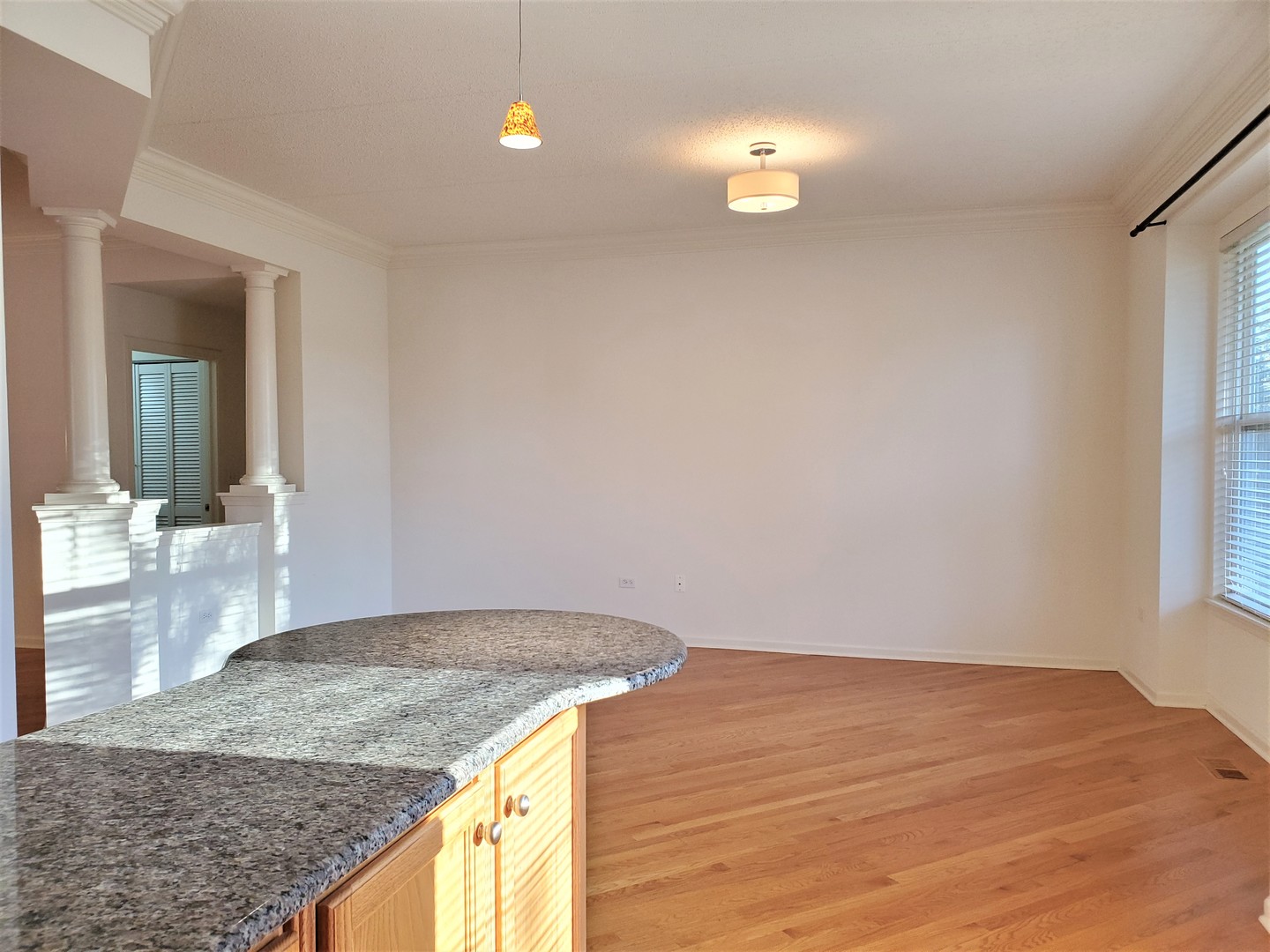 1914 Crenshaw Circle, Vernon Hills, IL 60061