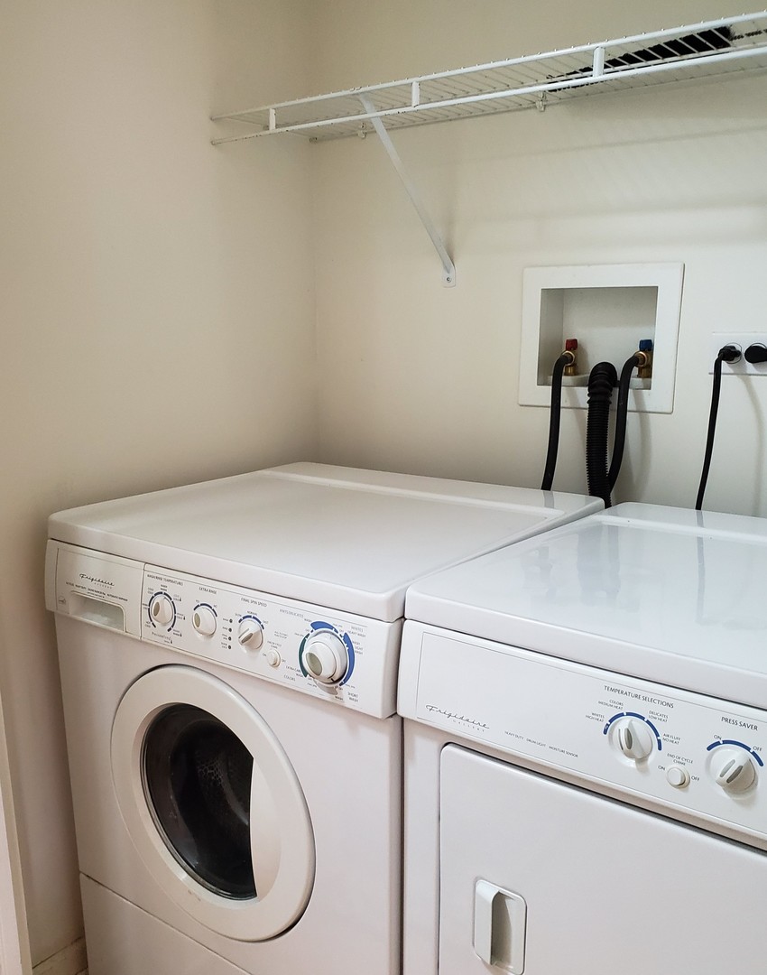 1914 Crenshaw Circle, Vernon Hills, IL 60061