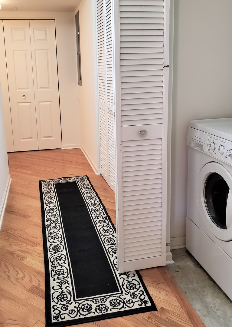 1914 Crenshaw Circle, Vernon Hills, IL 60061