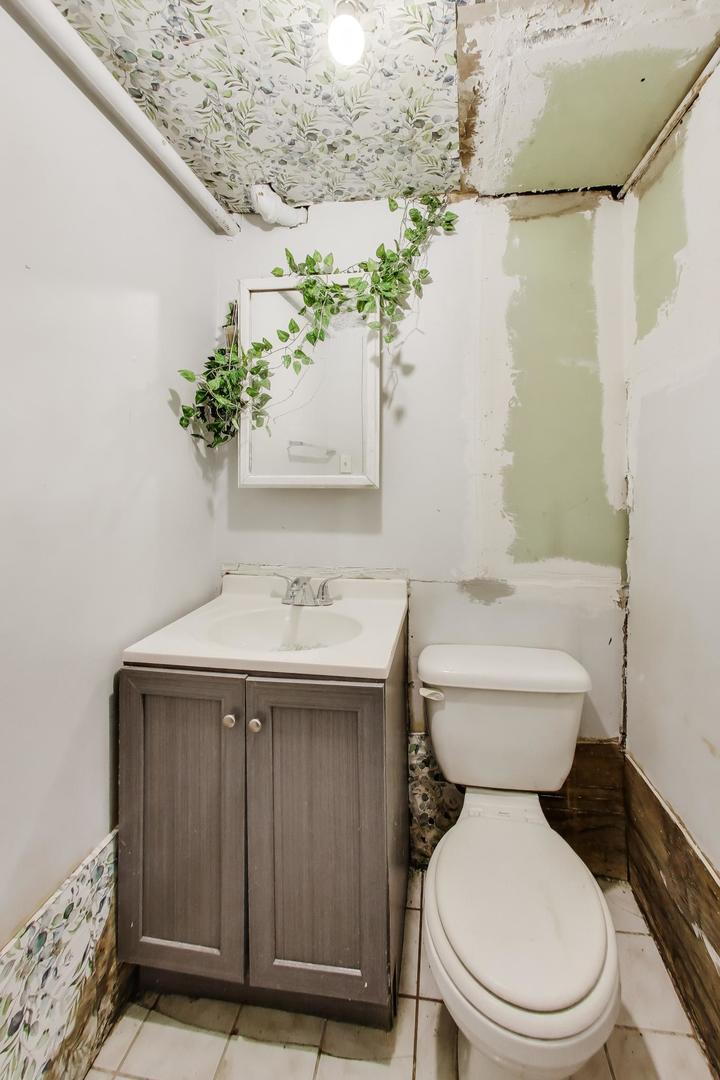 11746 S Racine Avenue, Chicago, IL 60643