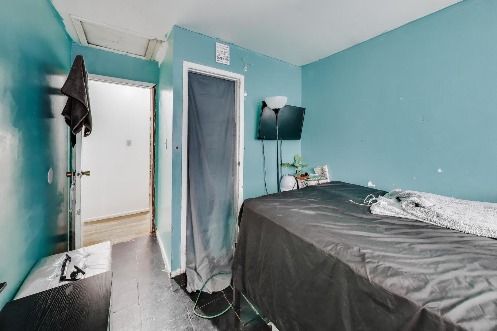 11746 S Racine Avenue, Chicago, IL 60643