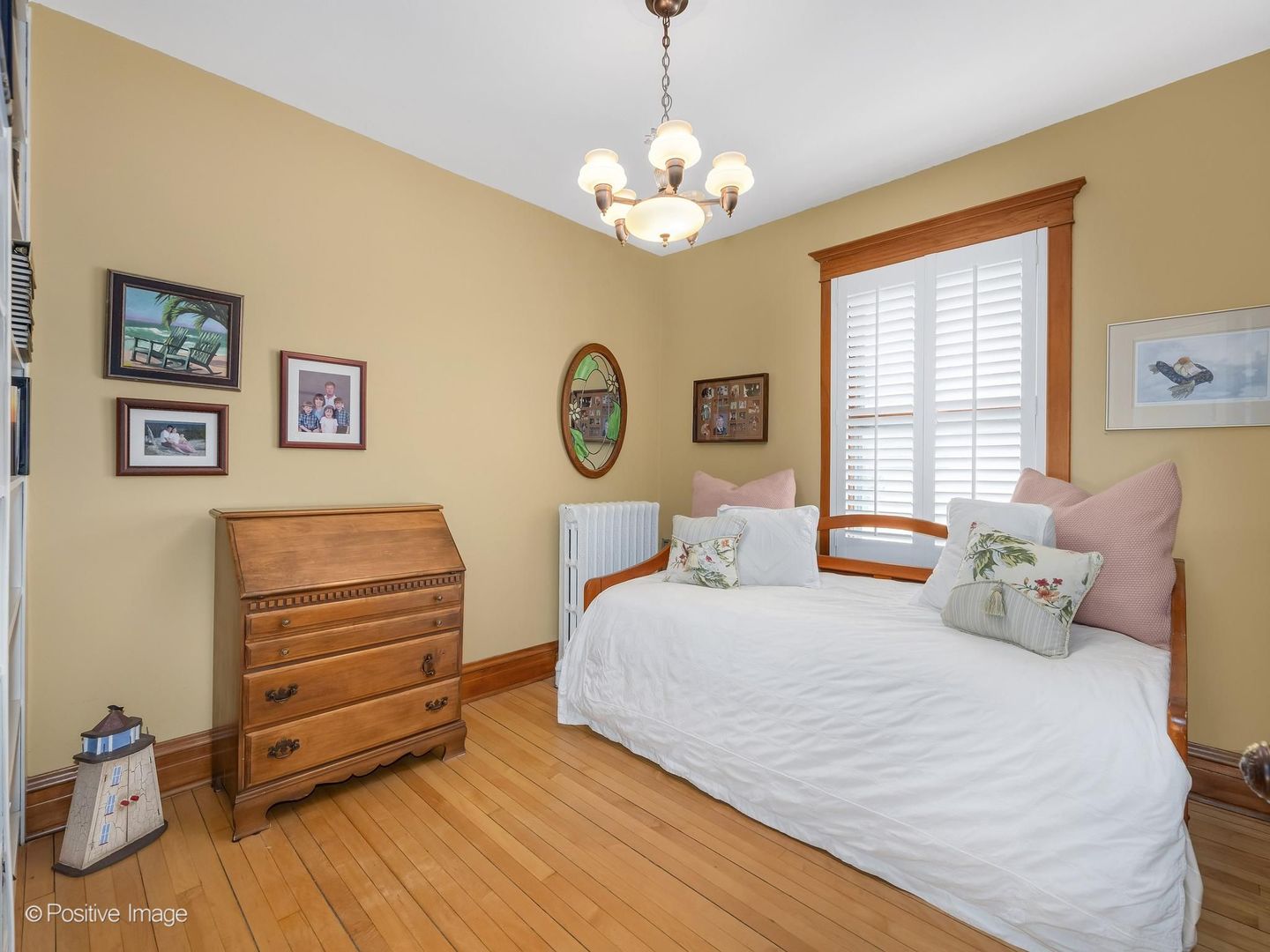 632 N Ridgeland Avenue, Oak Park, IL 60302