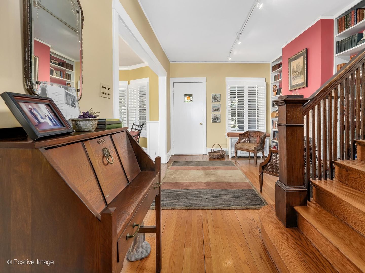 632 N Ridgeland Avenue, Oak Park, IL 60302