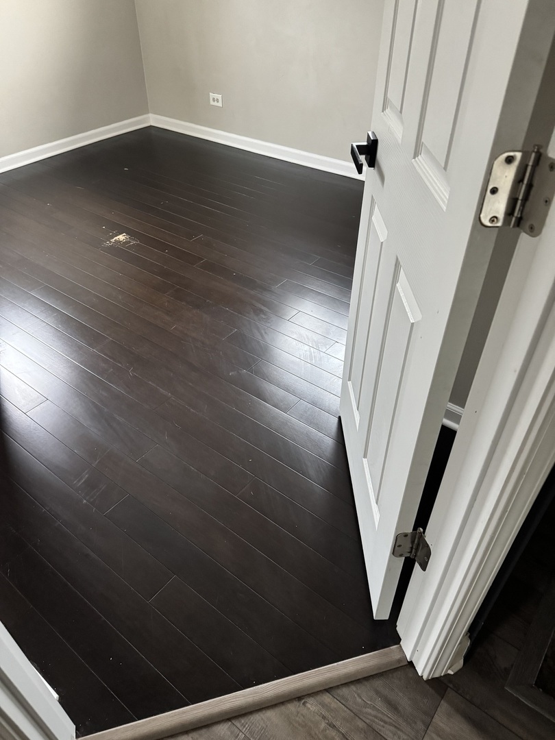 5043 155th Street, Oak Forest, IL 60452