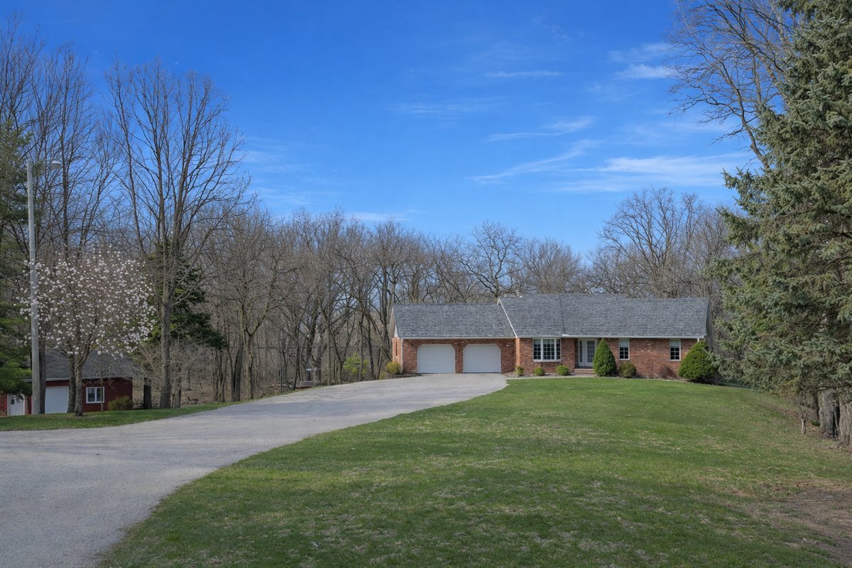 6 Maple Drive, Goodfield, IL 61742