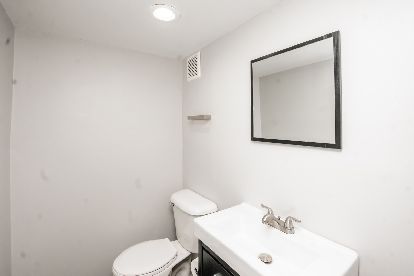 837 Carnaby Court, Schaumburg, IL 60194