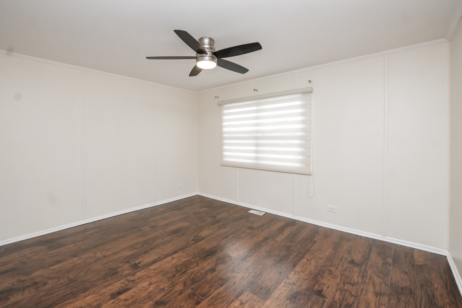 837 Carnaby Court, Schaumburg, IL 60194