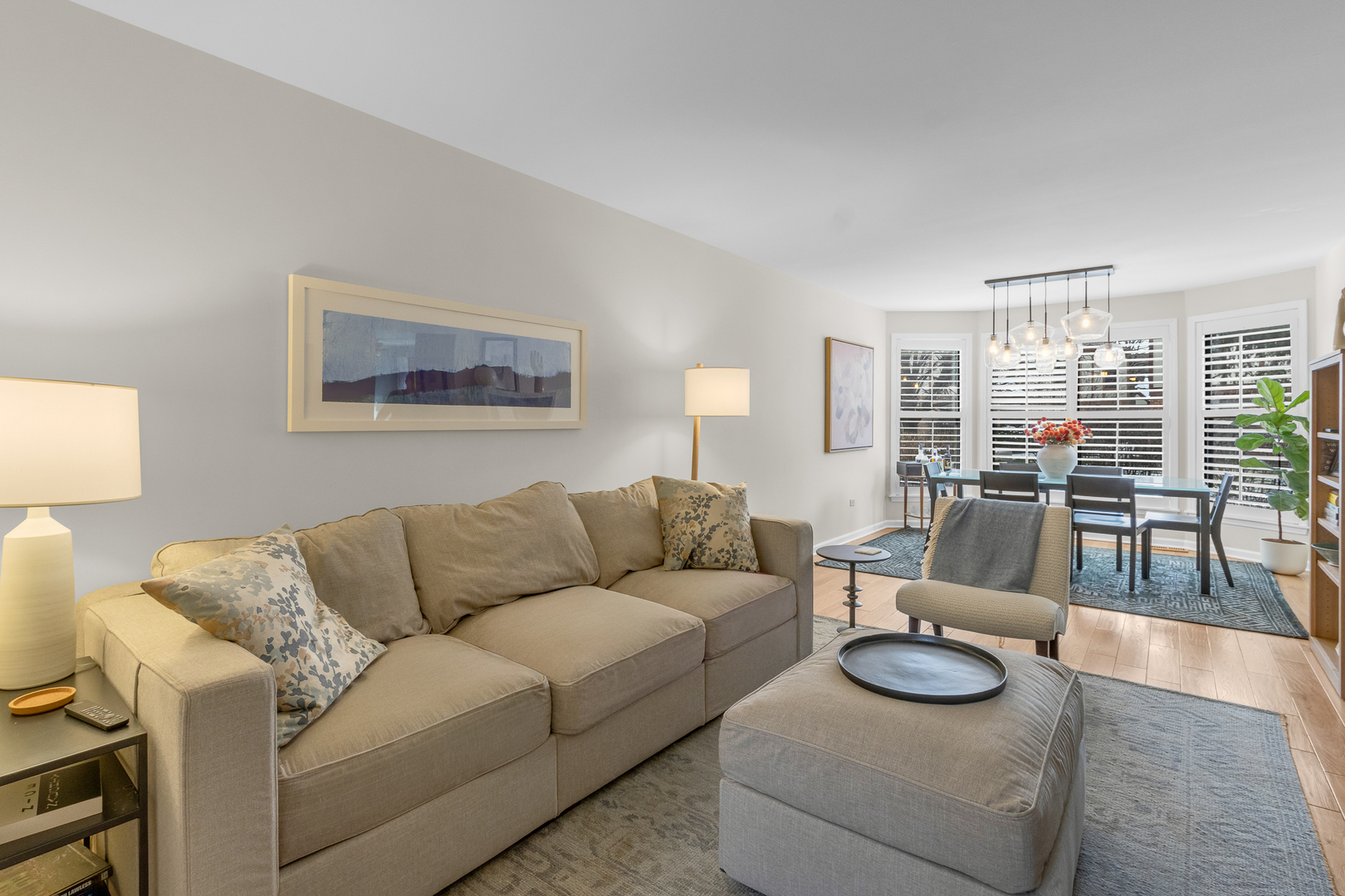 2828 Ashton Court, Westchester, IL 60154