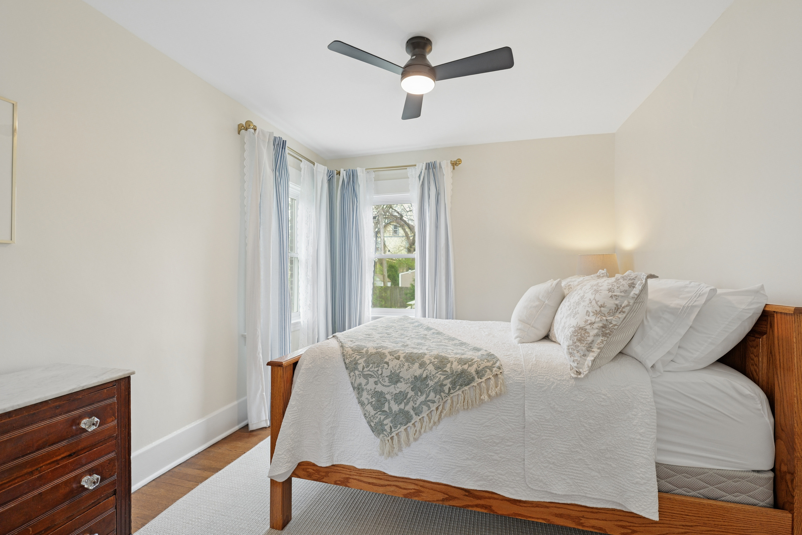 4136 Raymond Avenue, Brookfield, IL 60513