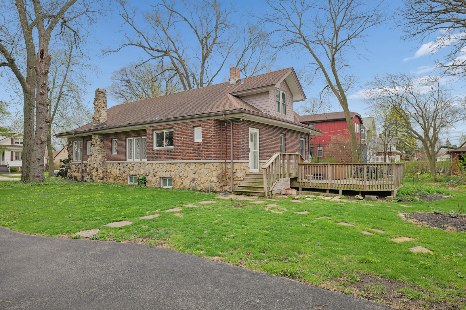 4136 Raymond Avenue, Brookfield, IL 60513