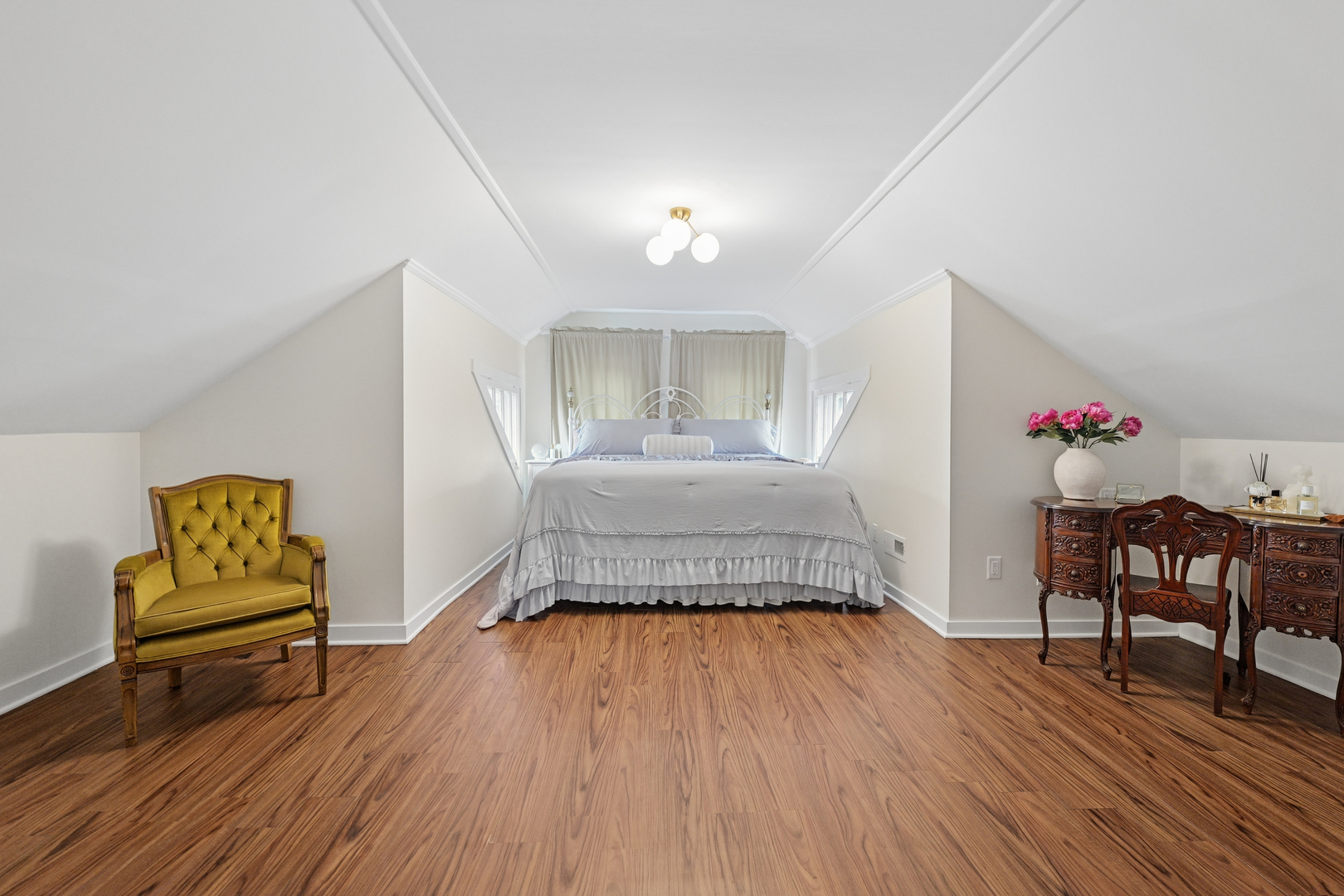 4136 Raymond Avenue, Brookfield, IL 60513