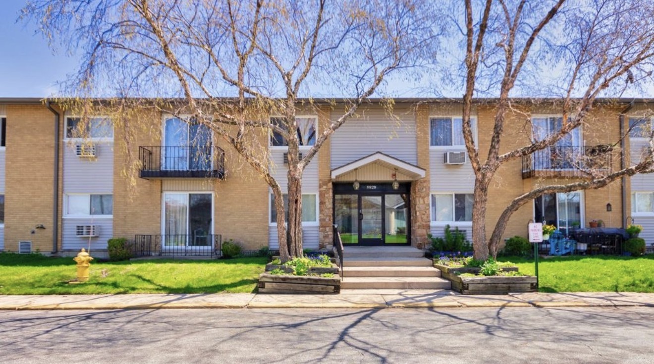 8828 N Leslie Lane #1F, Des Plaines, IL 60016