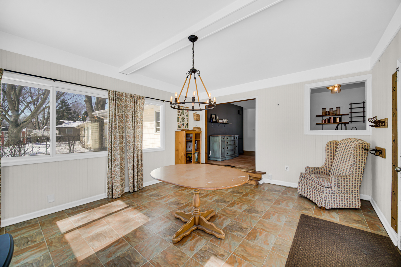 1930 Richard Street, Aurora, IL 60506