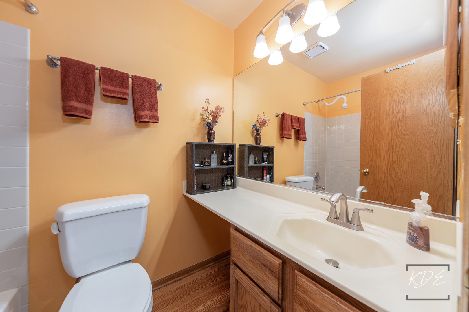 2478 Crystal Creek Lane, Elgin, IL 60124