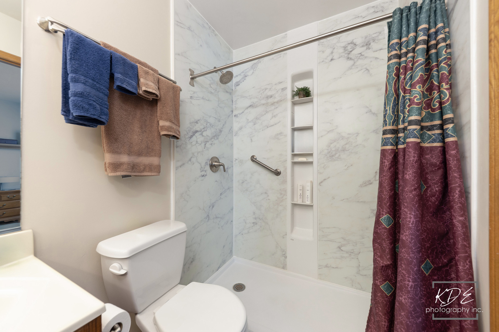 2478 Crystal Creek Lane, Elgin, IL 60124