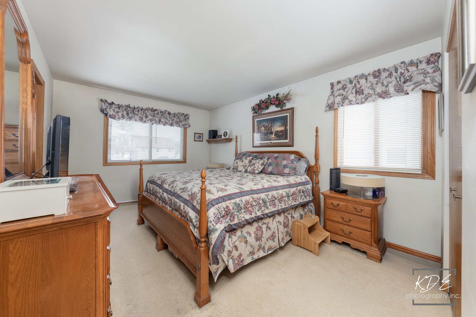 2478 Crystal Creek Lane, Elgin, IL 60124