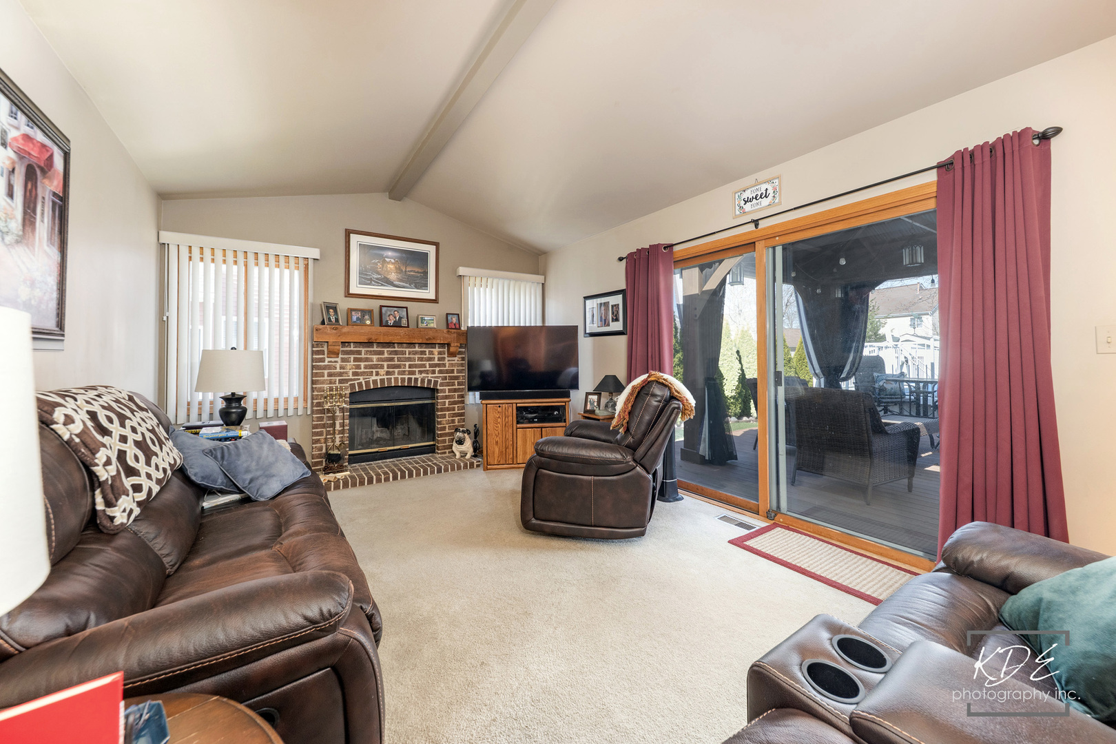 2478 Crystal Creek Lane, Elgin, IL 60124