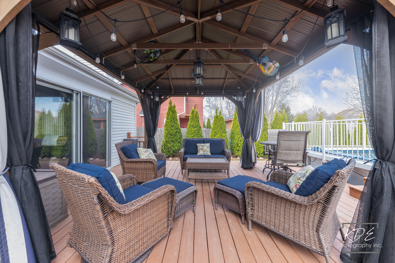 2478 Crystal Creek Lane, Elgin, IL 60124