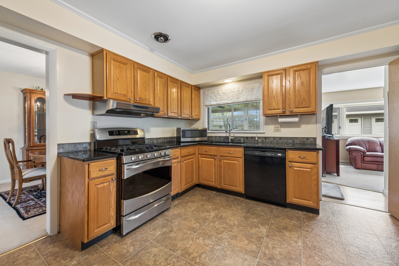 1715 Verde Court, Mount Prospect, IL 60056