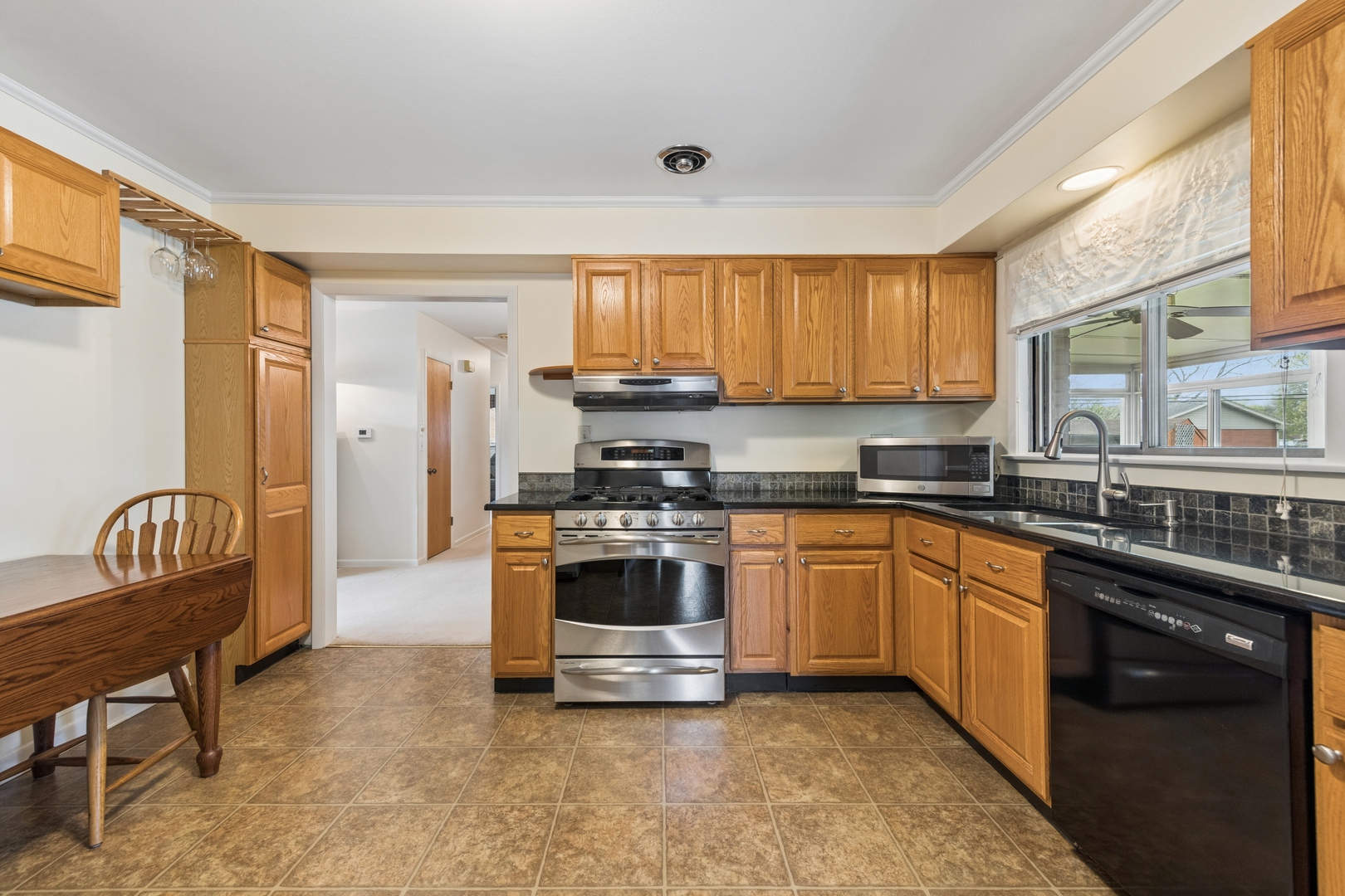 1715 Verde Court, Mount Prospect, IL 60056