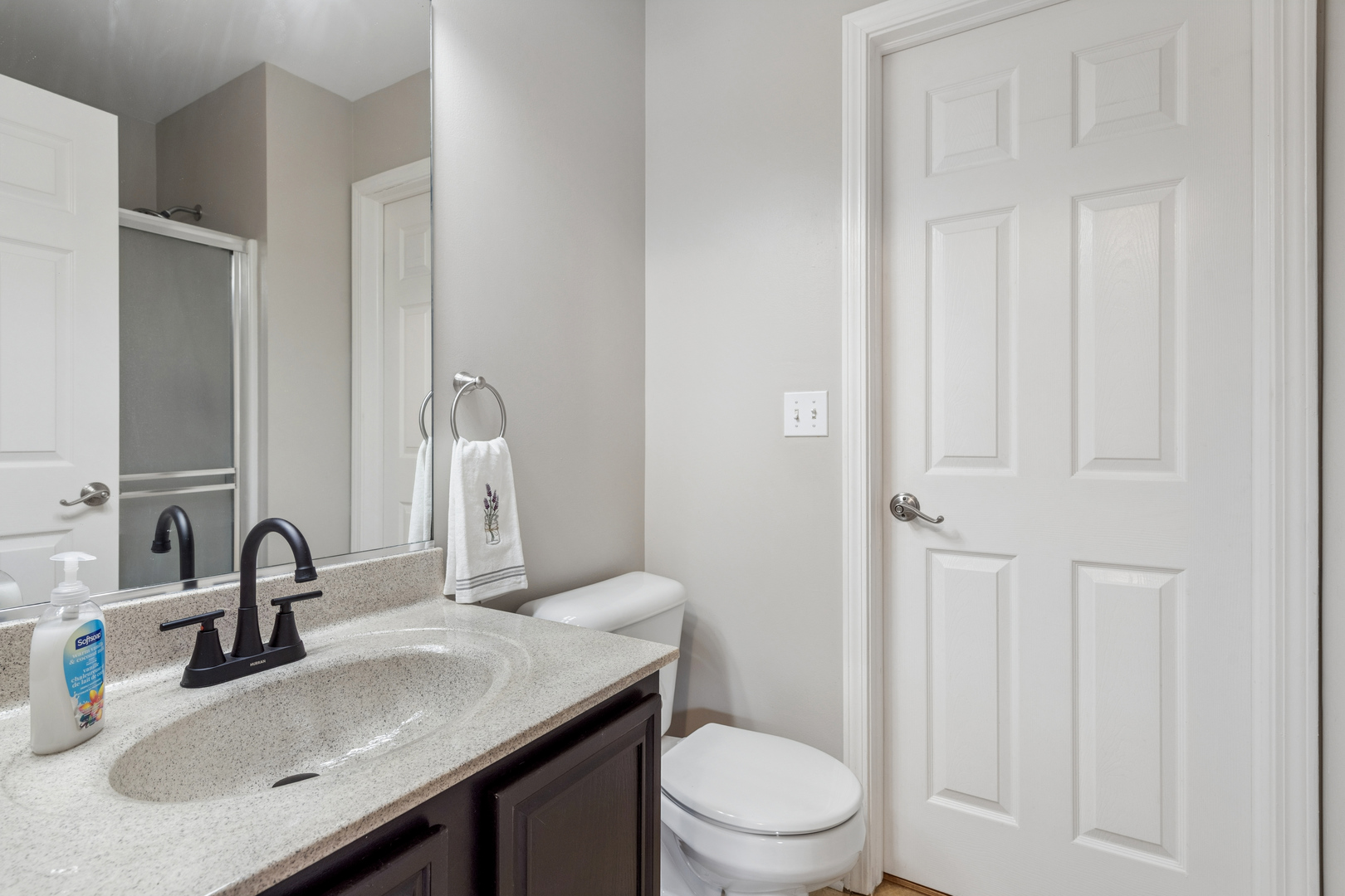 202 Centennial Drive, Hainesville, IL 60073