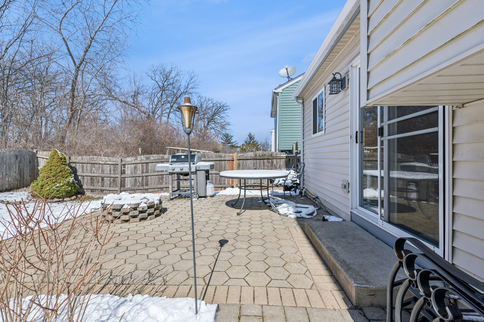 202 Centennial Drive, Hainesville, IL 60073