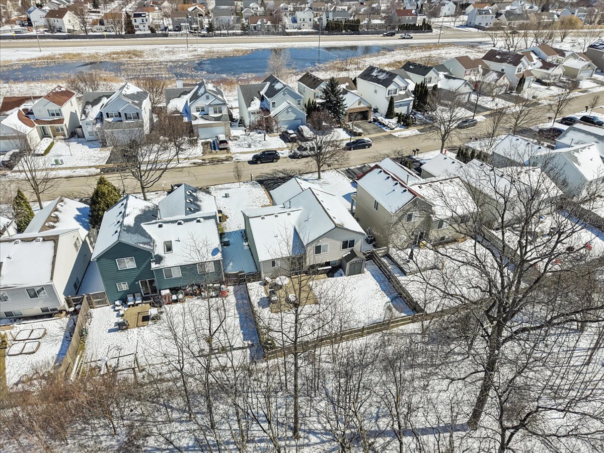 202 Centennial Drive, Hainesville, IL 60073