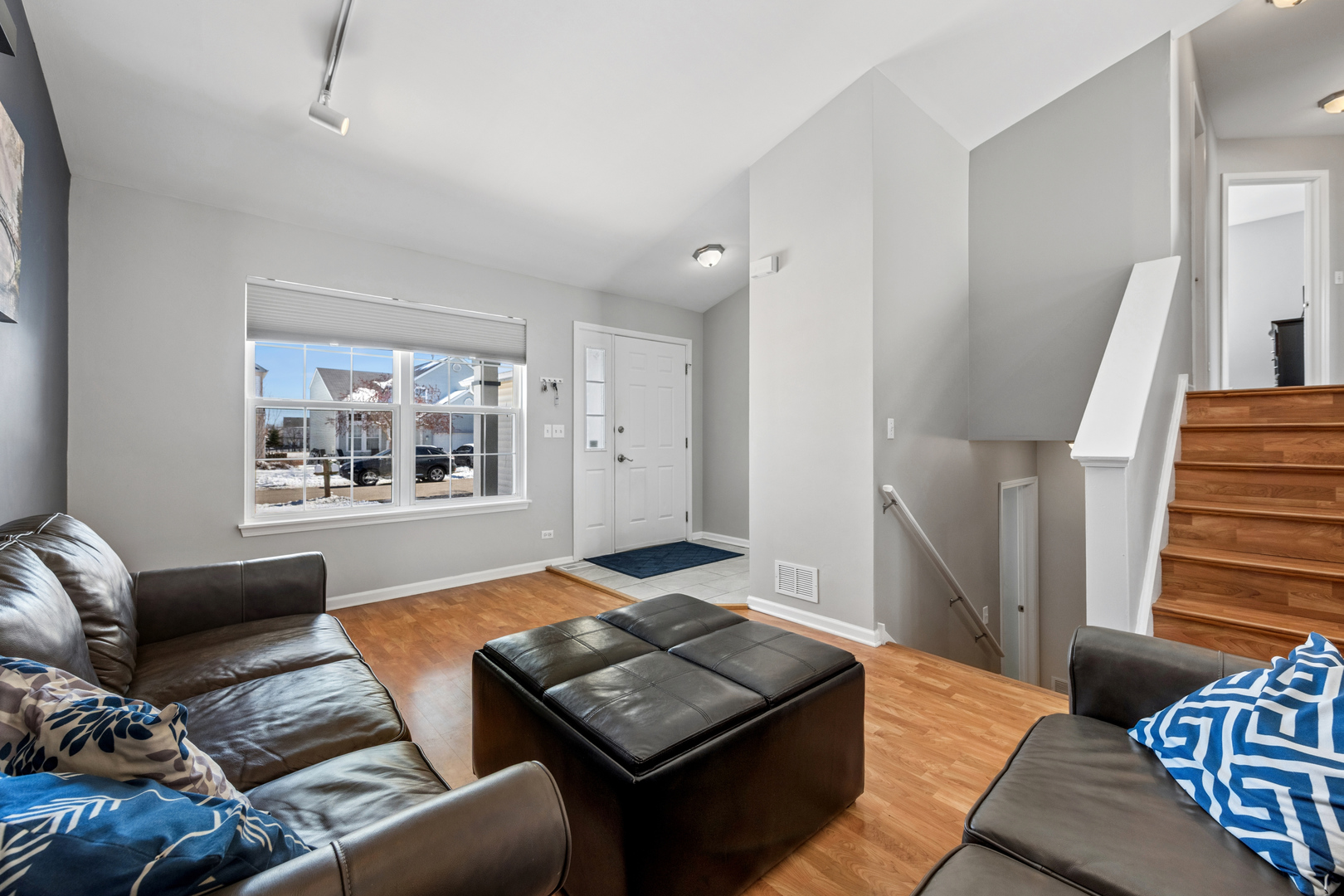 202 Centennial Drive, Hainesville, IL 60073