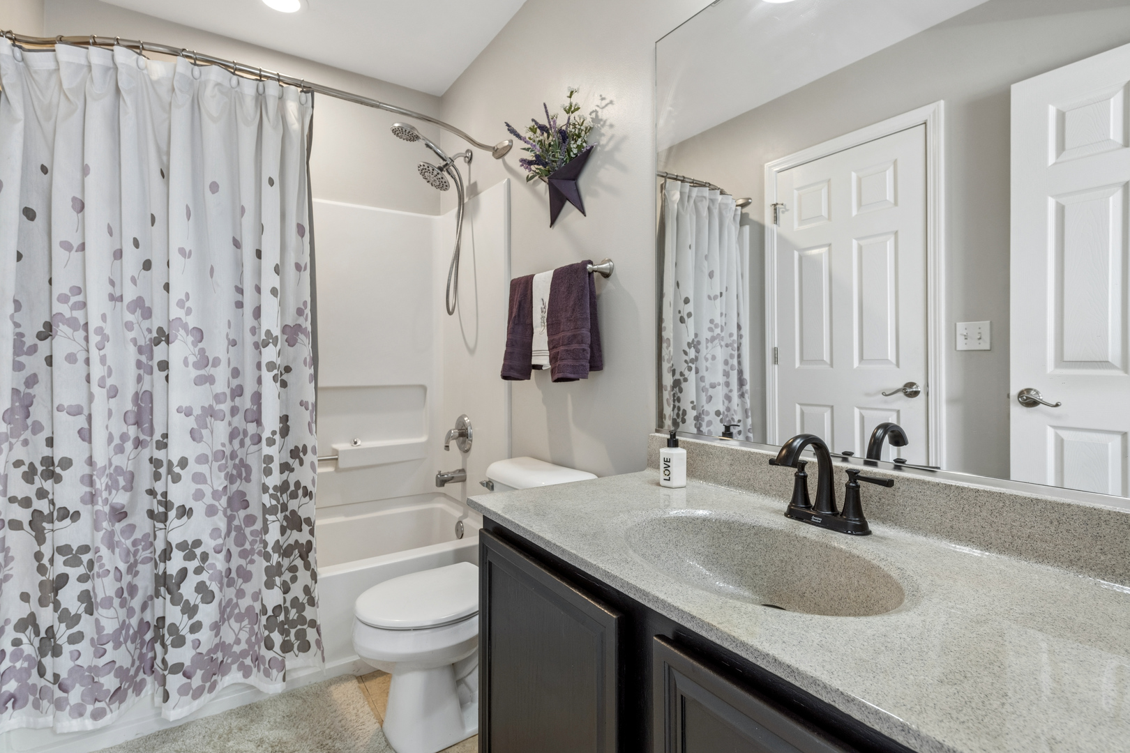 202 Centennial Drive, Hainesville, IL 60073