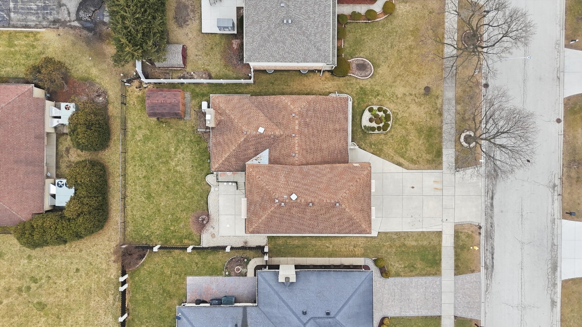 707 S Noah Terrace, Mount Prospect, IL 60056