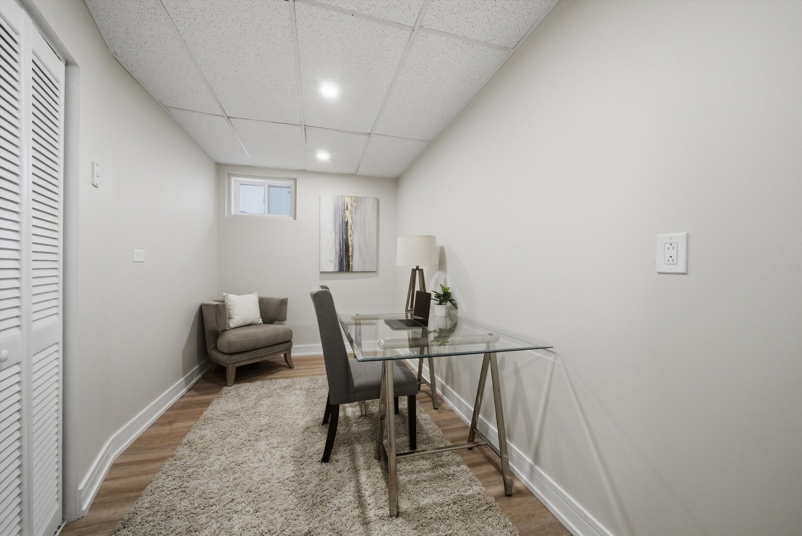 707 S Noah Terrace, Mount Prospect, IL 60056