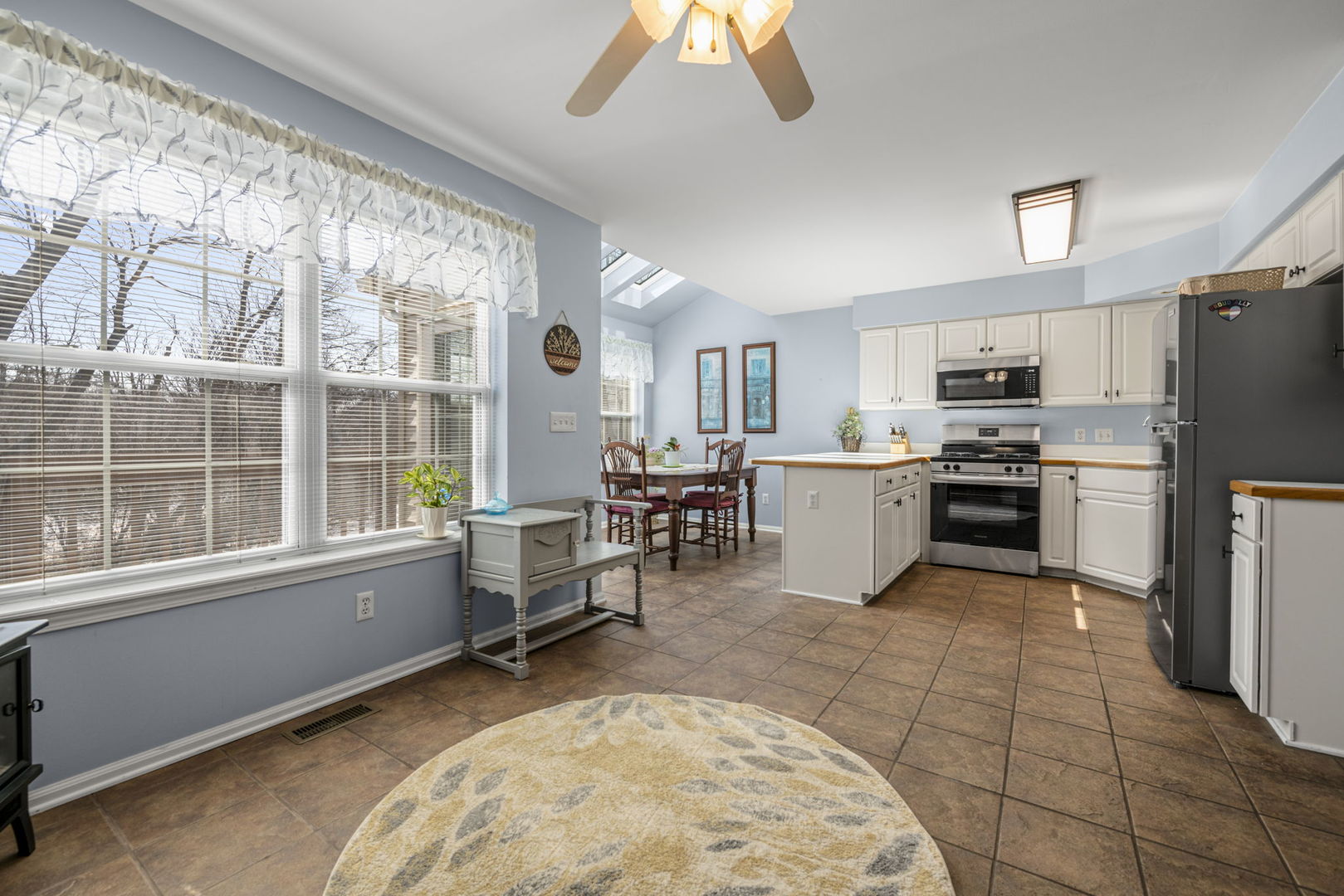 1326 Windsor Court, Geneva, IL 60134