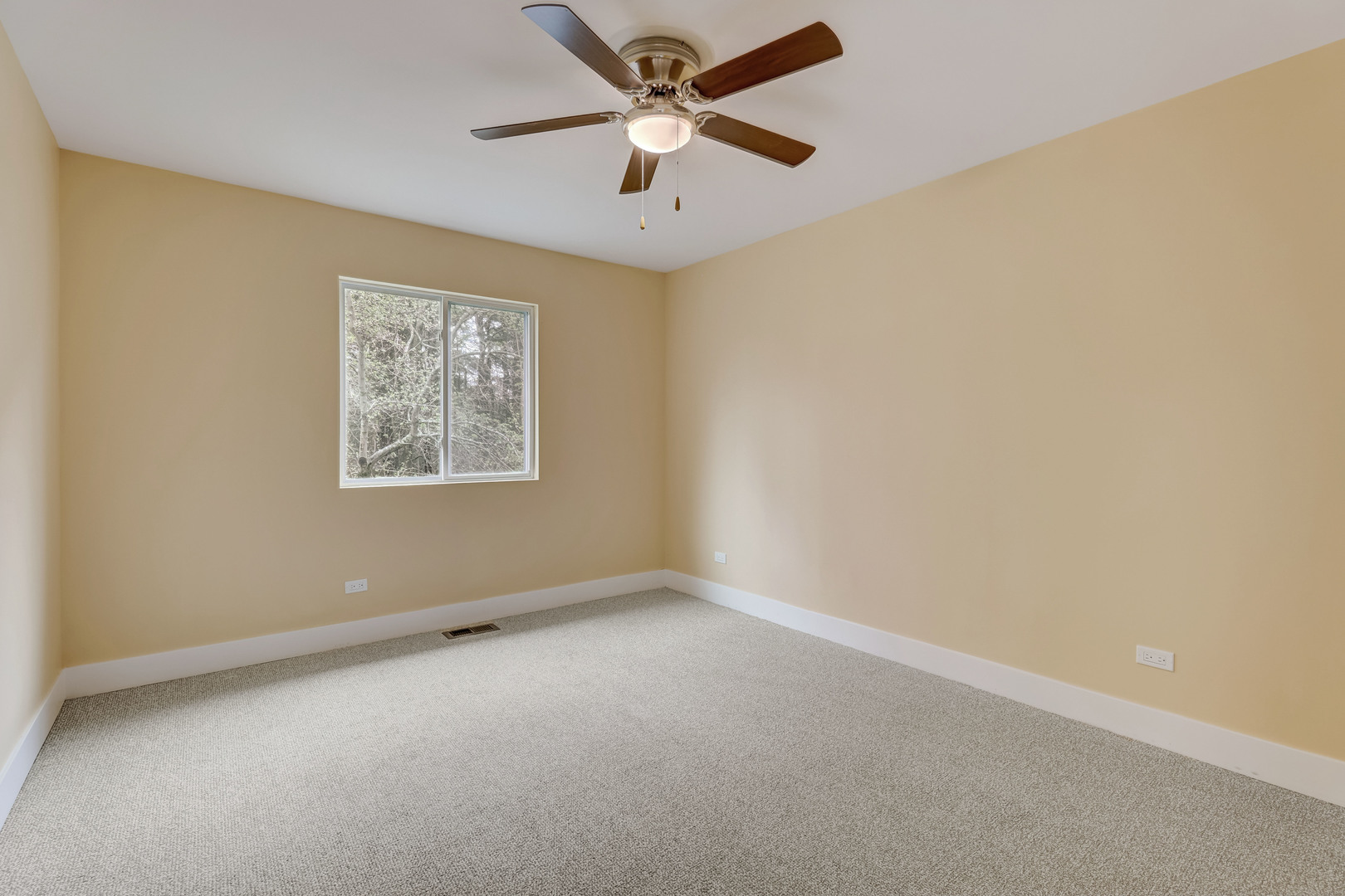 8105 Wonder View Drive, Wonder Lake, IL 60097