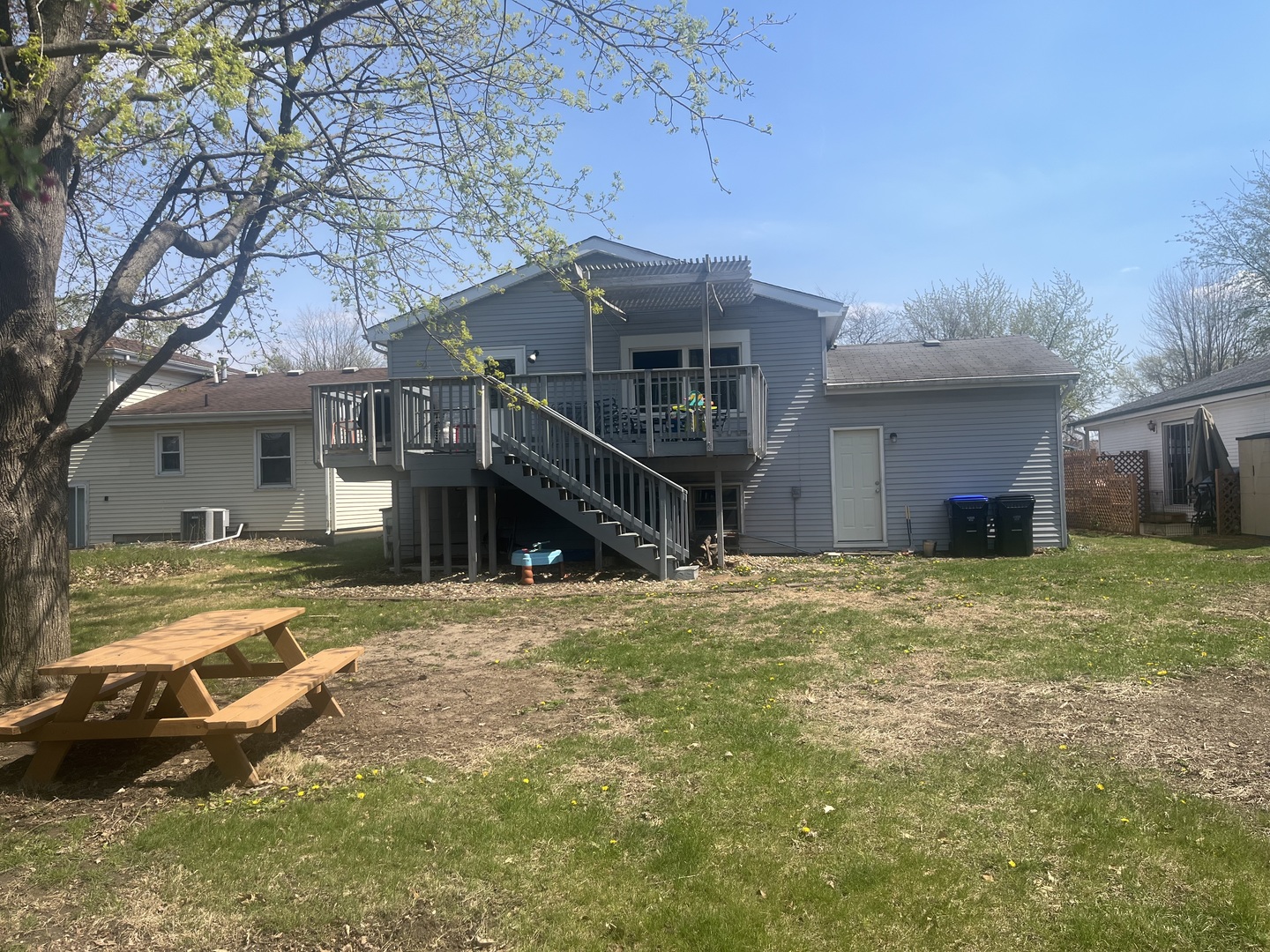 1408 Ridgeport Avenue, Bloomington, IL 61704