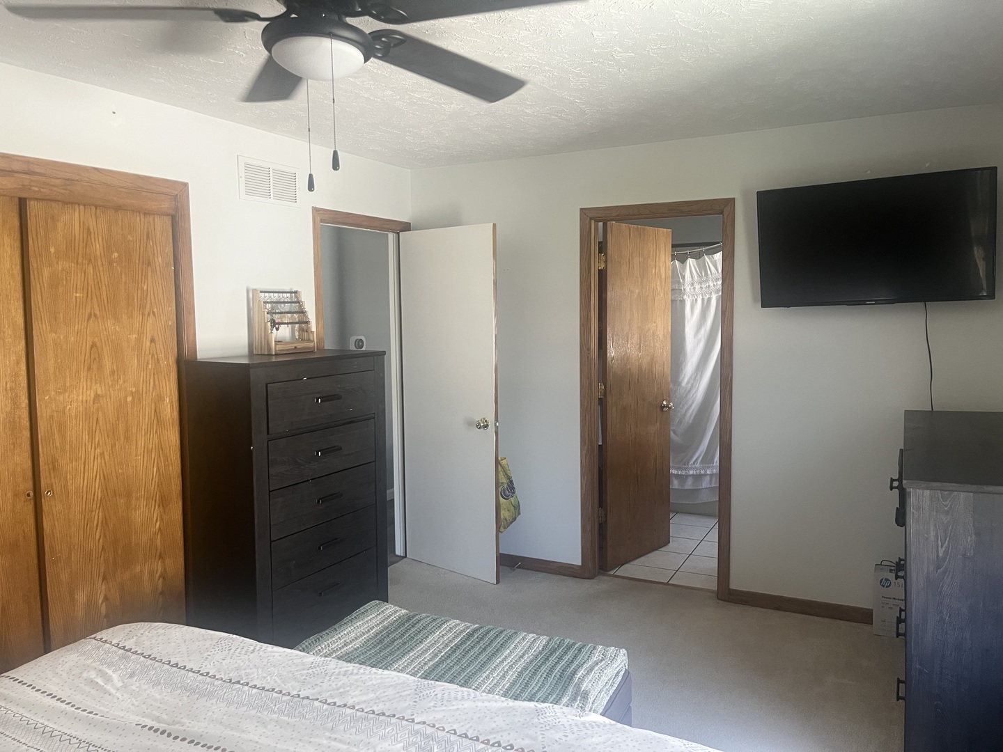 1408 Ridgeport Avenue, Bloomington, IL 61704