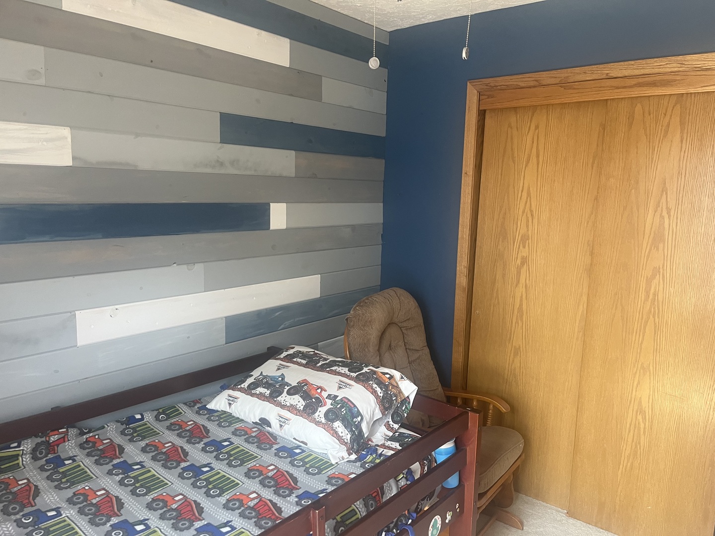 1408 Ridgeport Avenue, Bloomington, IL 61704