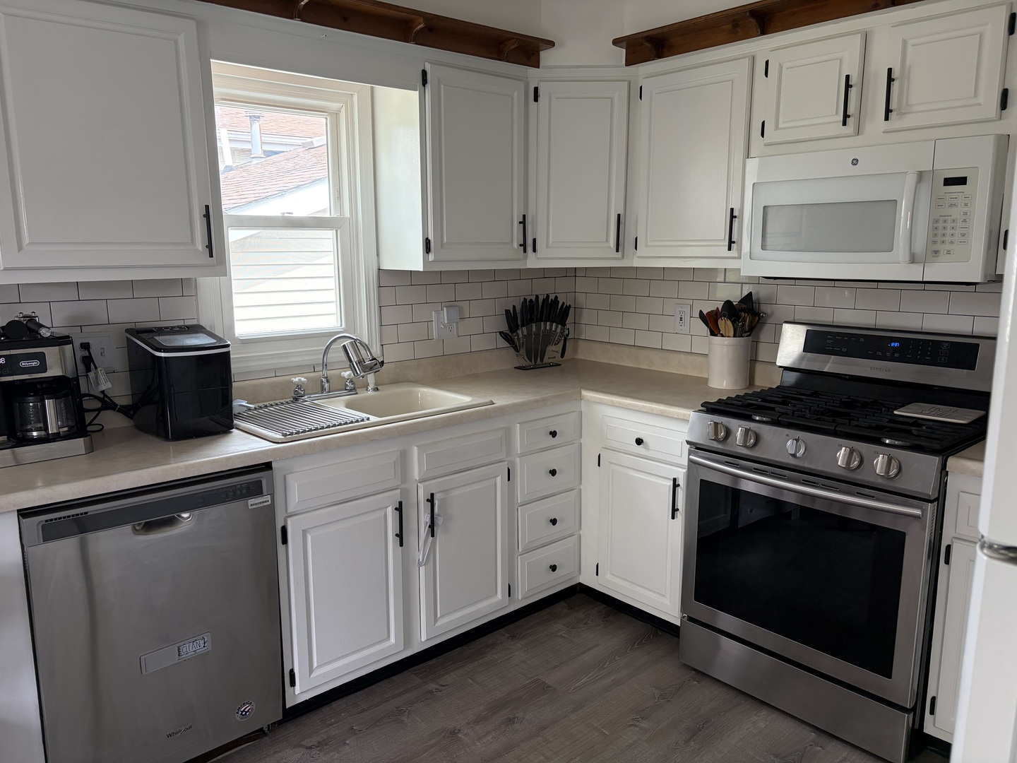 1408 Ridgeport Avenue, Bloomington, IL 61704