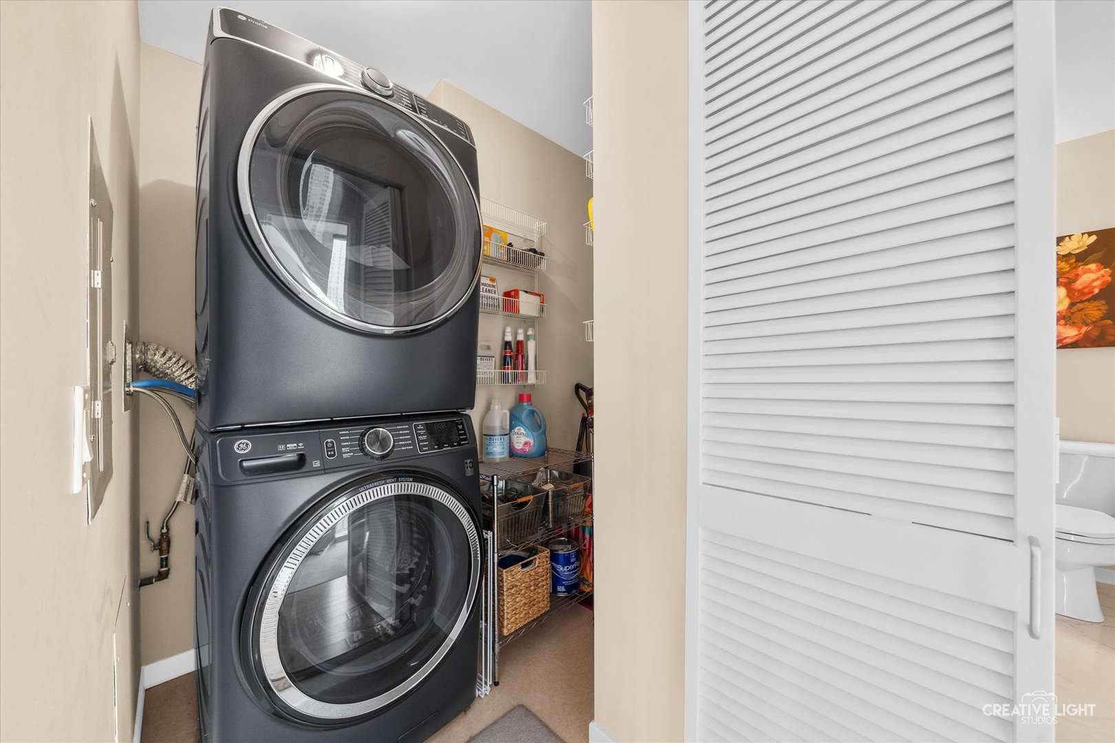 200 W Grand Avenue #1504, Chicago, IL 60654