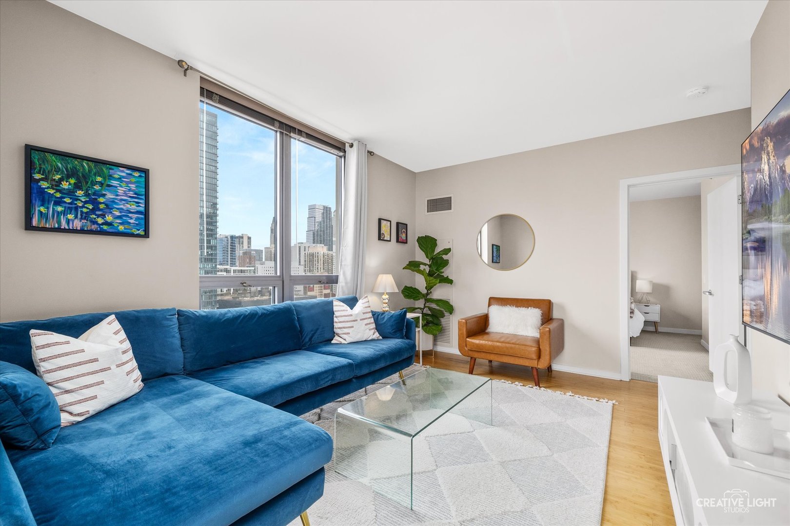 200 W Grand Avenue #1504, Chicago, IL 60654
