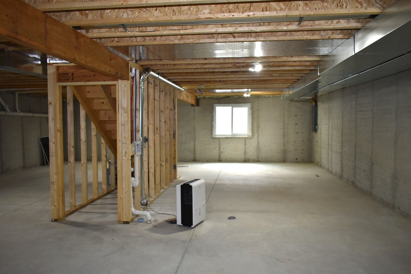 225 S Pine Street, El Paso, IL 61738