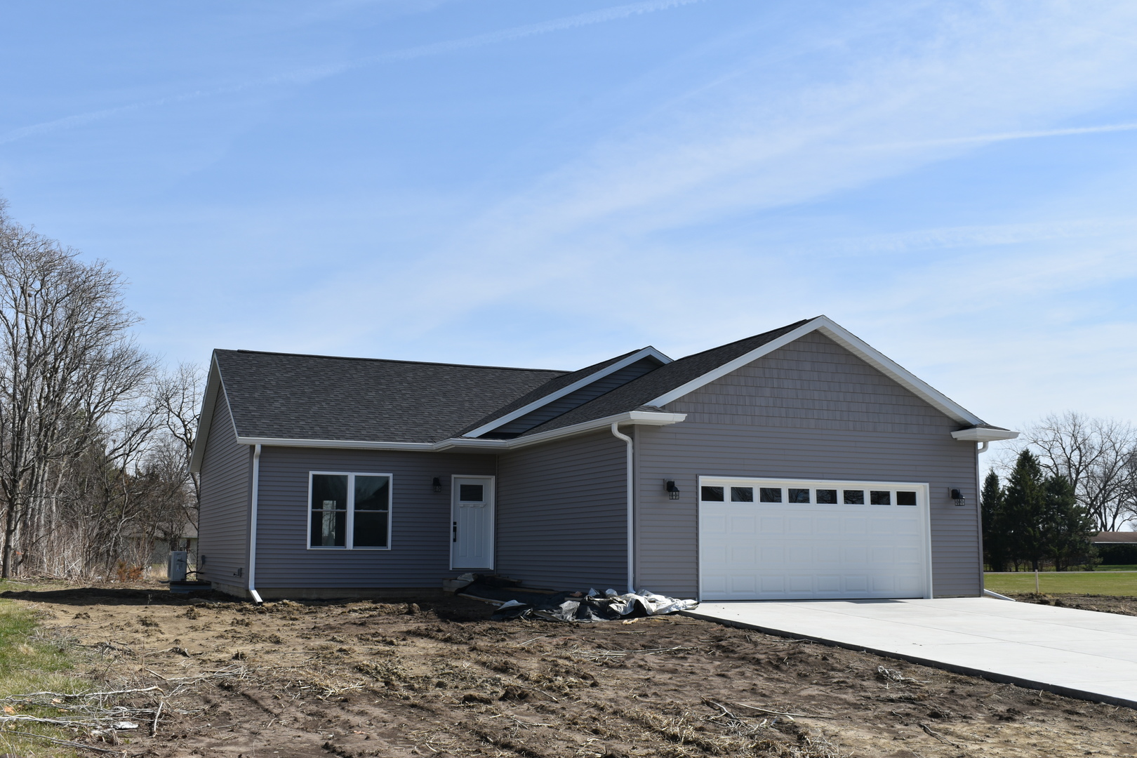 225 S Pine Street, El Paso, IL 61738