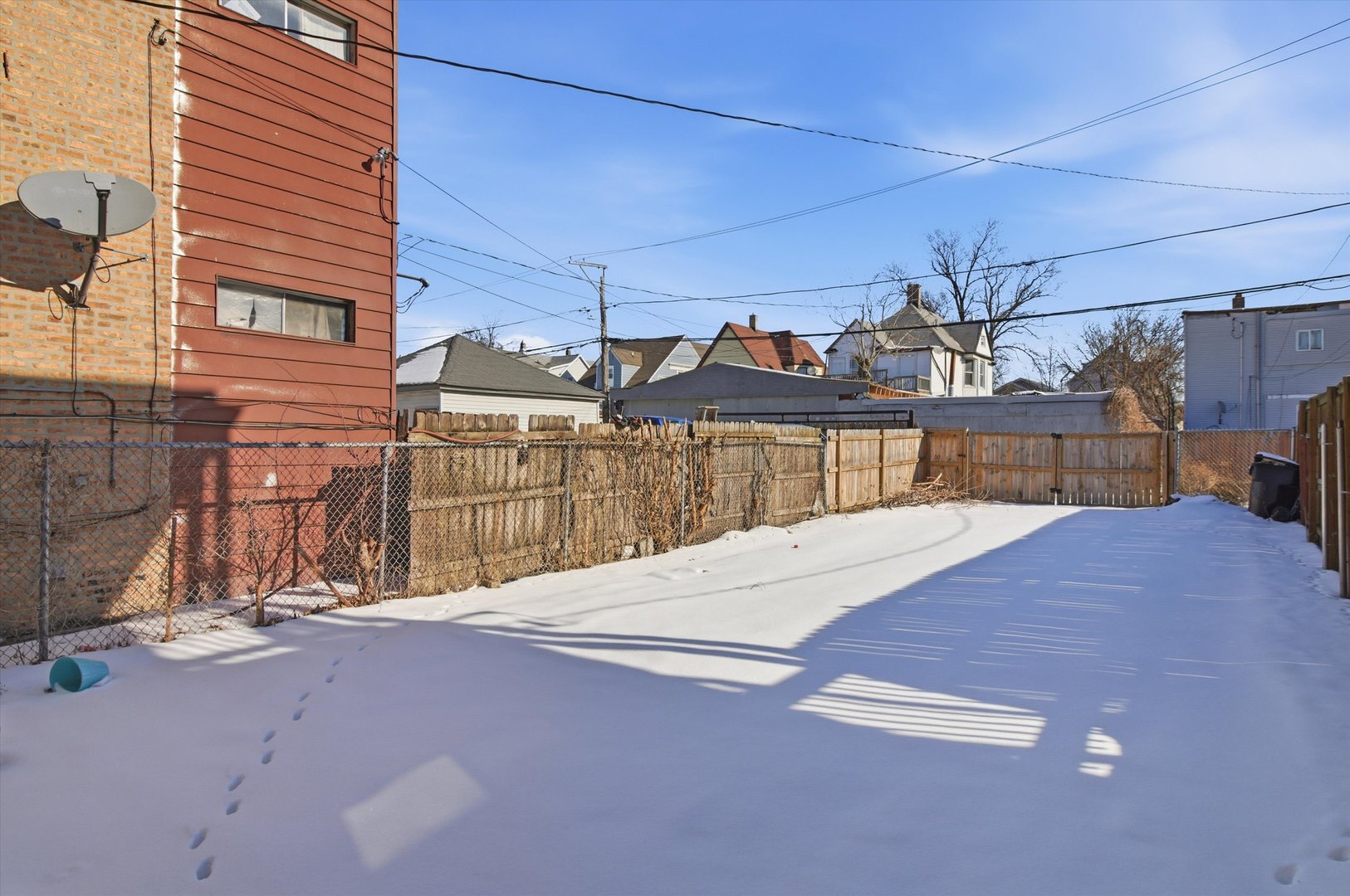 821 N Lockwood Avenue, Chicago, IL 60651
