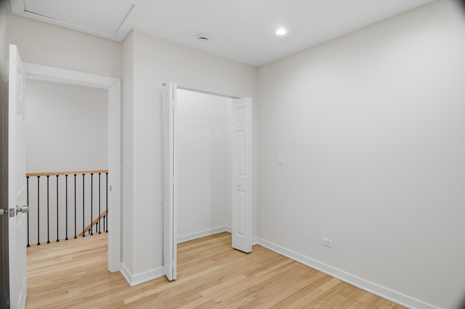 821 N Lockwood Avenue, Chicago, IL 60651