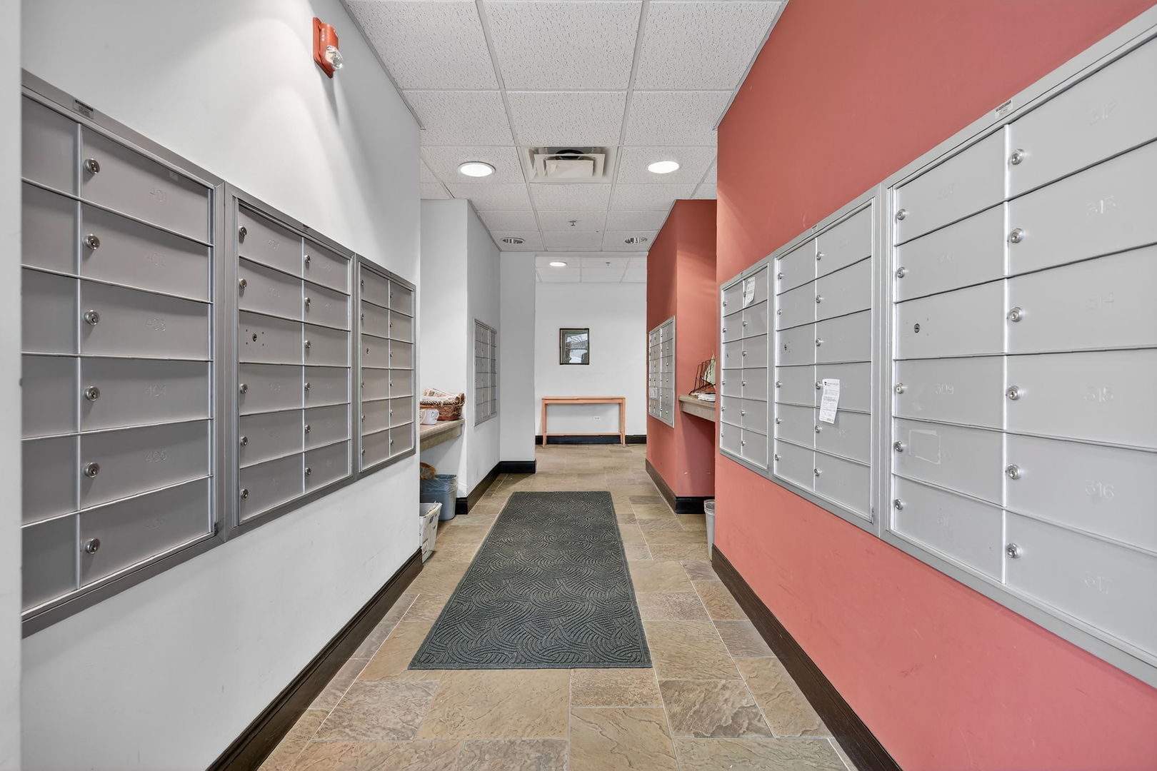 9355 Irving Park Road #122, Schiller Park, IL 60176