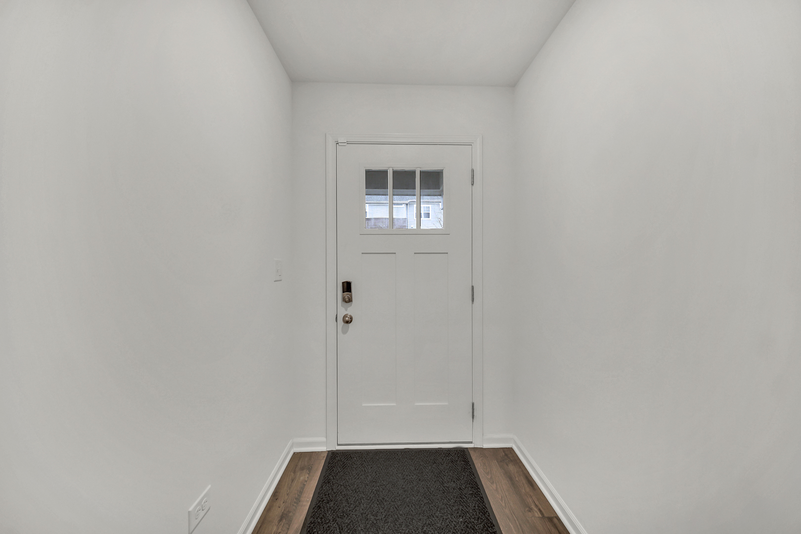 60 Grey Wolf Drive, Wheeling, IL 60090