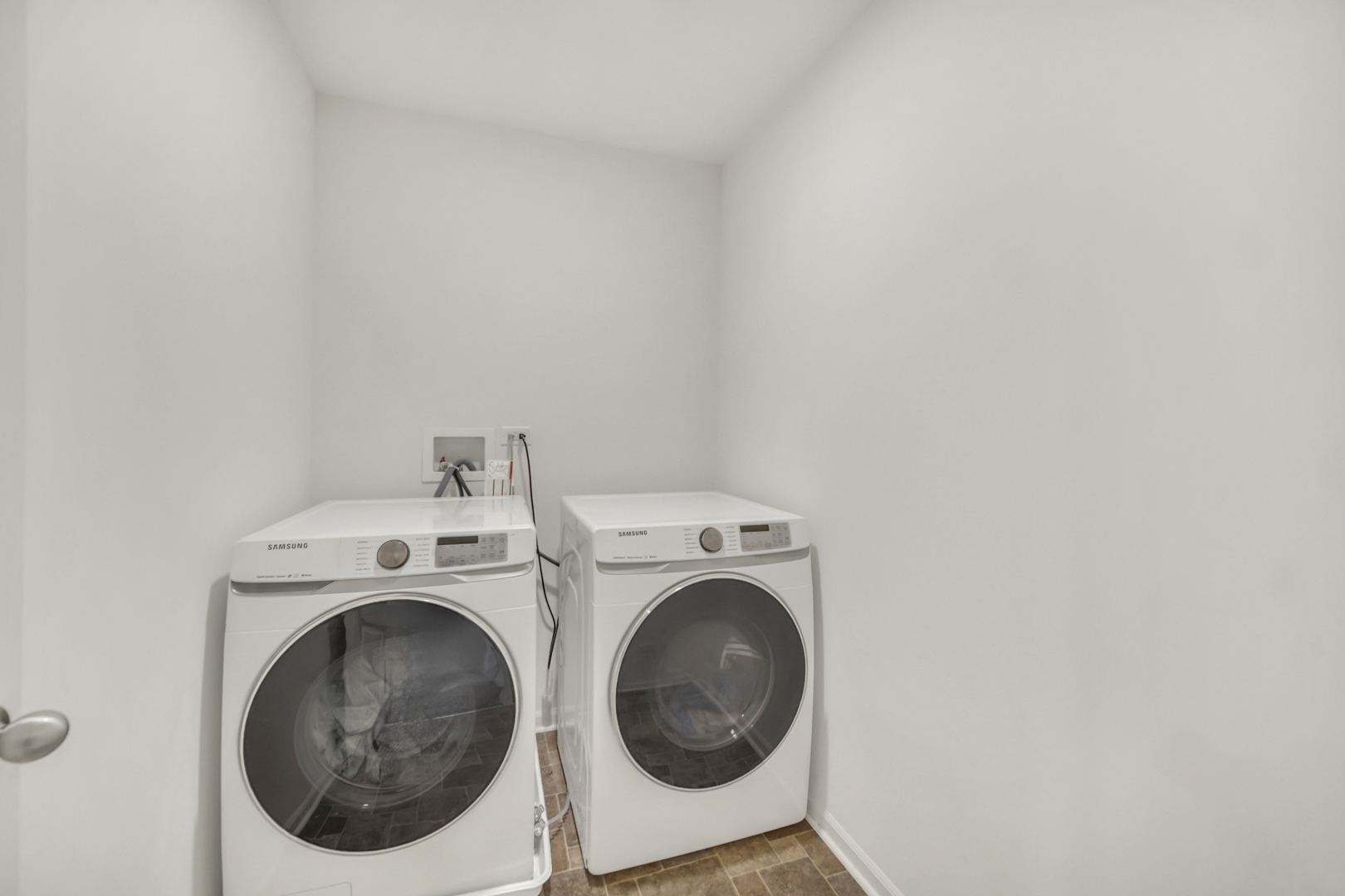 60 Grey Wolf Drive, Wheeling, IL 60090