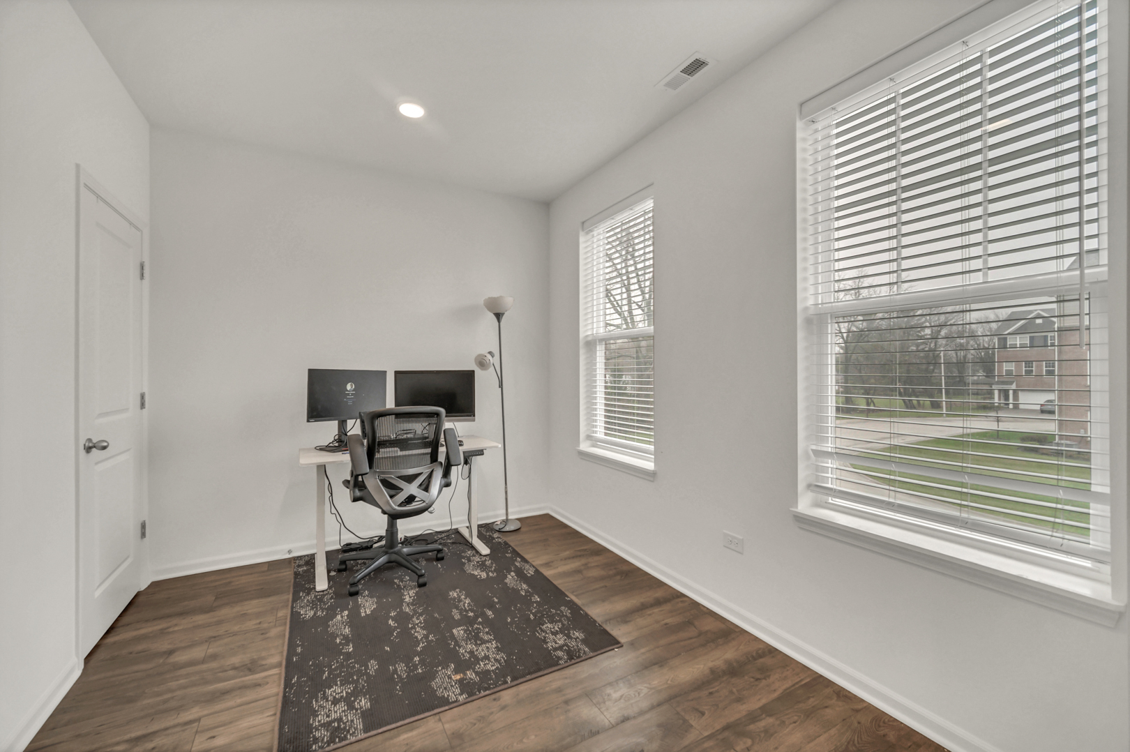 60 Grey Wolf Drive, Wheeling, IL 60090