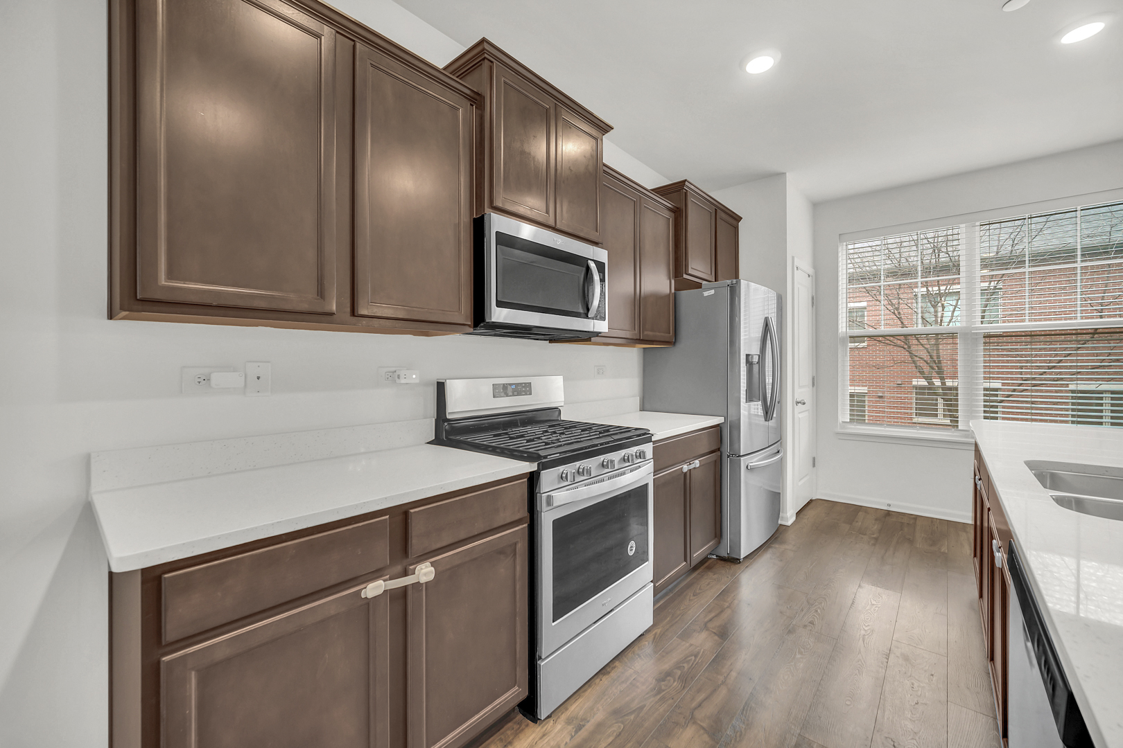 60 Grey Wolf Drive, Wheeling, IL 60090